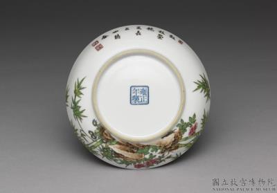 图片[3]-Dish with flowers and bamboo in falangcai painted enamels, Qing dynasty, Yongzheng reign 1723-1735-China Archive